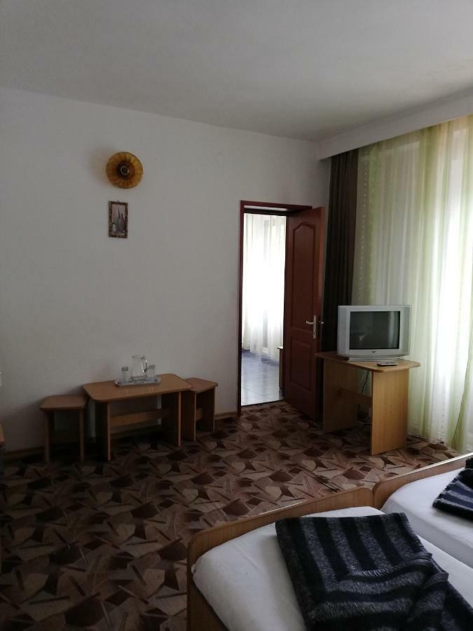 Vila Pufu Slanic Moldova Exterior photo